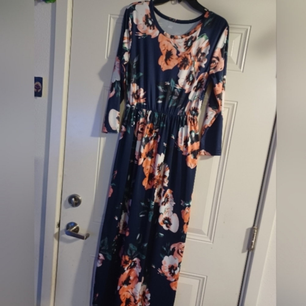 Full Length Floral Maxi Dress With Sleeves - Picture 1 of 4